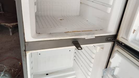 ریفریجریٹر