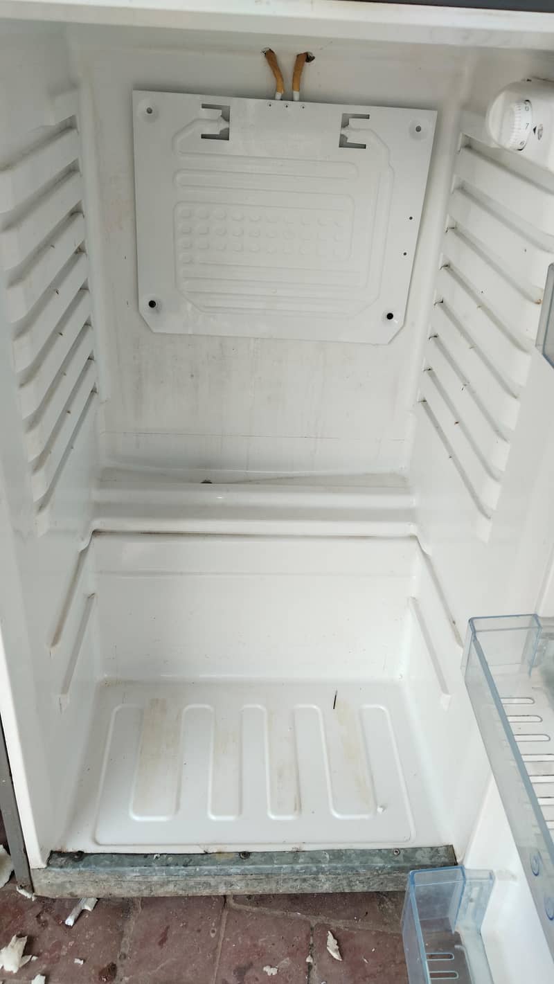 ریفریجریٹر 4