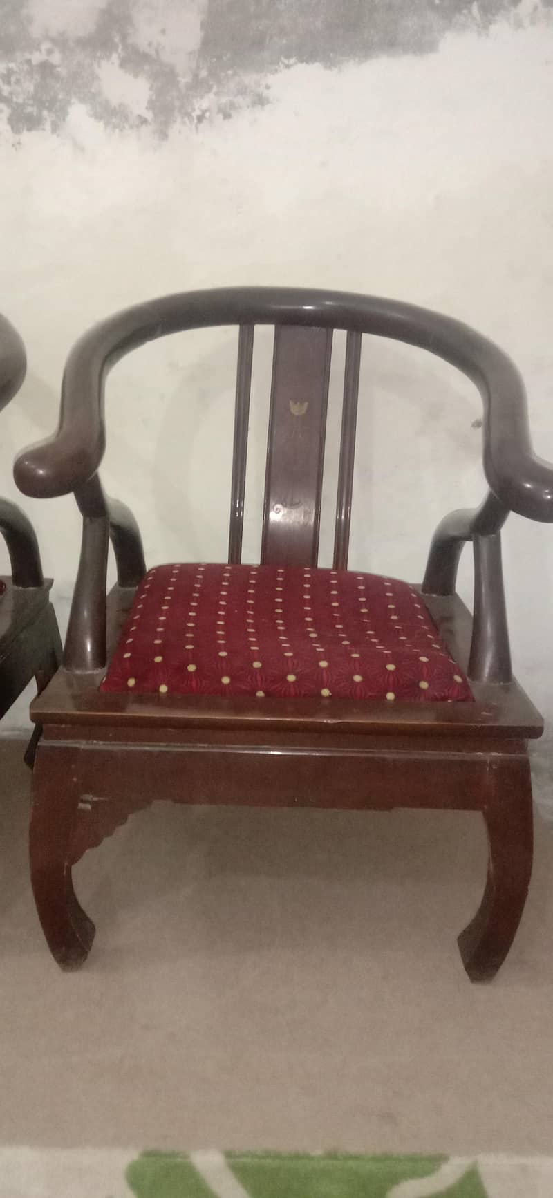 سیکنڈ ہینڈ لکڑی کا صوفہ سیٹ فروخت کے لیے دستیاب ہے، 11