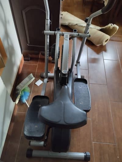 Elliptical Cross Trainer | Home Fitness Machine | Excellent Condition