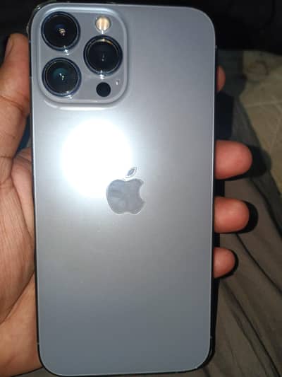 Iphone 13 pro max Non pta  10/9