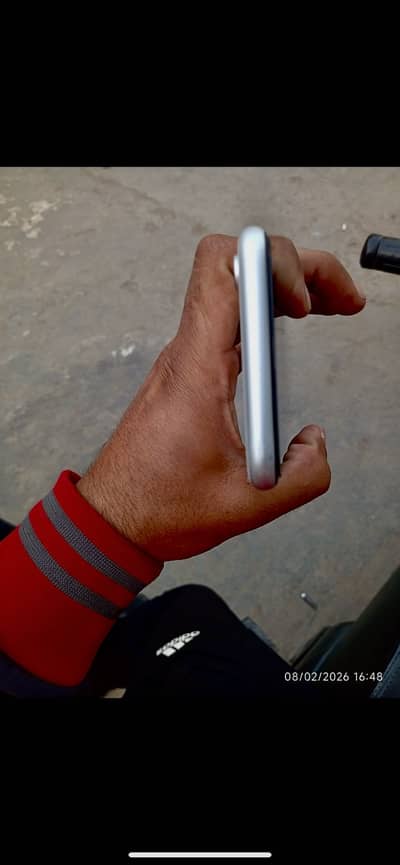 XR. 128 gb. Factory unlock