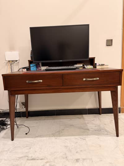 Solid wood workstation table made on order