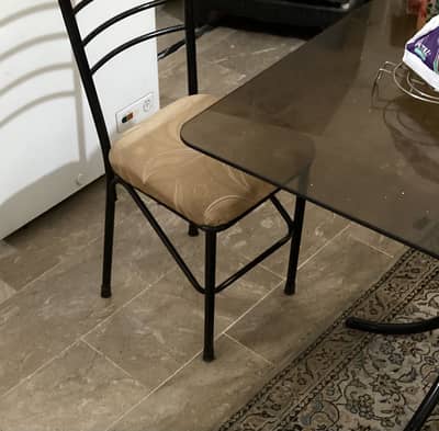 Iron Rod Dining Table and 4 chairs