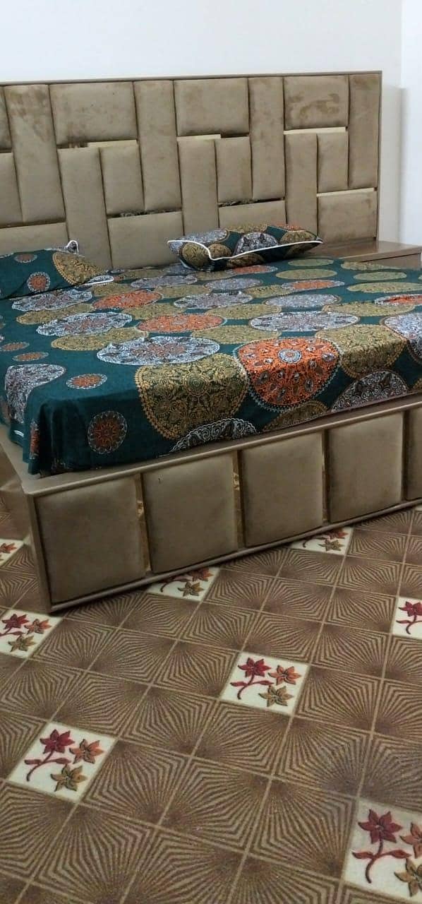 bed side table dressing 1