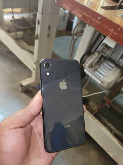 iphone XR water pack 128gb 10/10 condition all ok