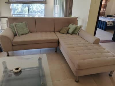 5 Seater L shaped sofa with 1 single seater