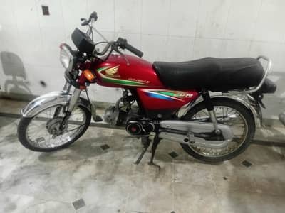 Good condition motorcycle for sale in gujrat