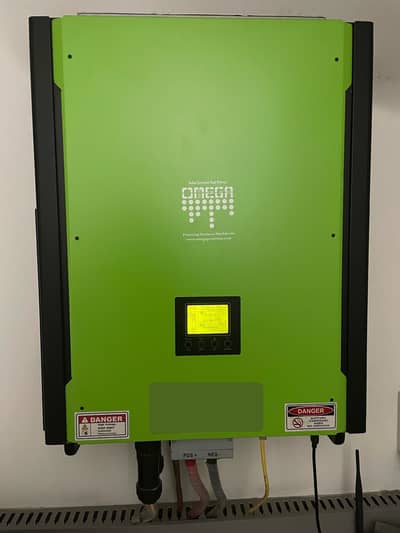 Infini 10KW hybrid inverter 3P 3-Phase