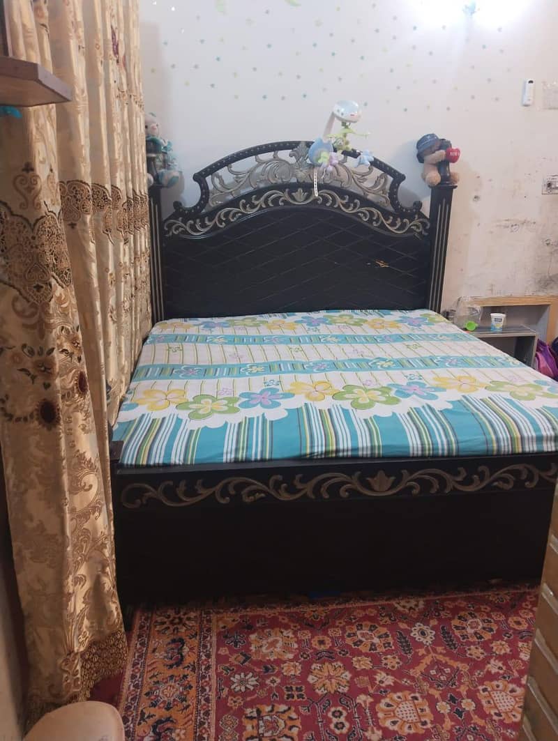 Bed, dressing table wardrobe 1