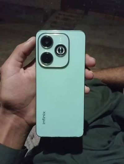 urgent sale all ok RM 8/128