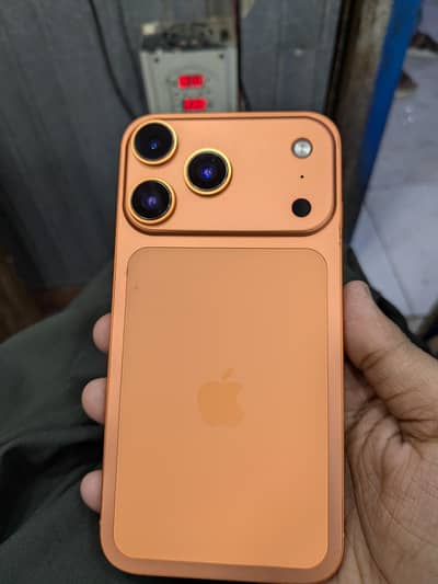 iphone XR canvrat 17 pro