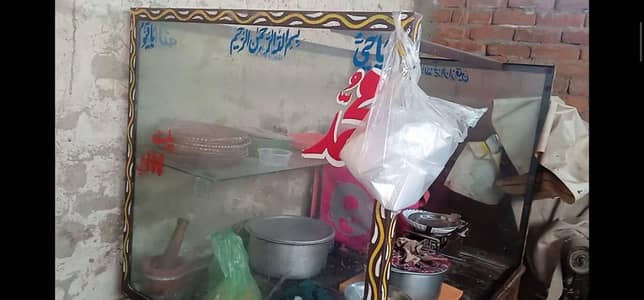 For Sale – Fast Food Counter & 4-Wheeler Rerhi (Excellent Condition)