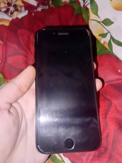 iphone 7 in lush condition