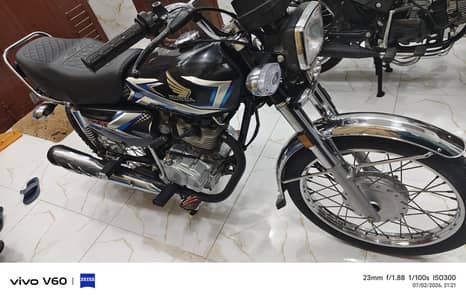 Honda 125cc genuine like new