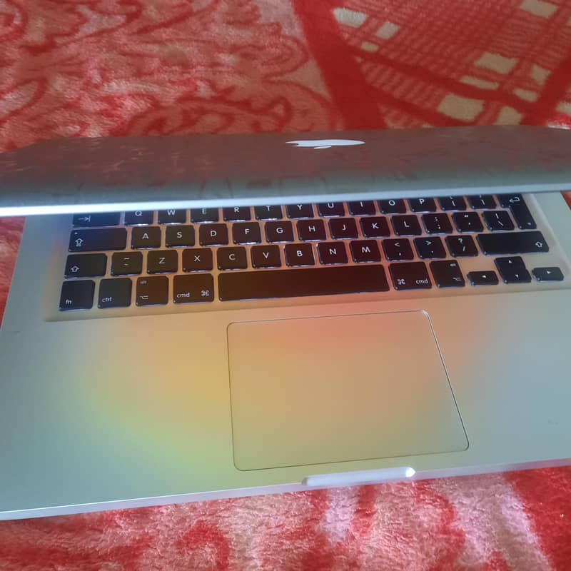 Macbook pro 1