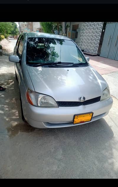 Toyota Platz. Atumatic silver. 2000 model. Import 2006. .
