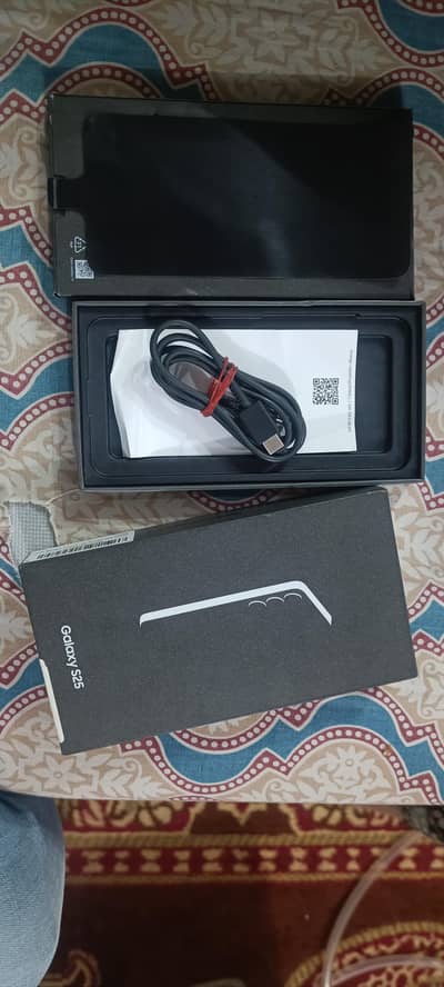 Samsung galaxy s25.10/10 All ok.