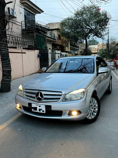 Mercidez Benz C180 Totally genuine