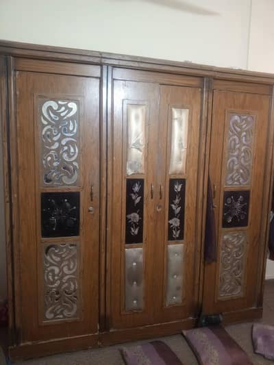 Bedroom Furniture Set for Sale – Excellent Condition