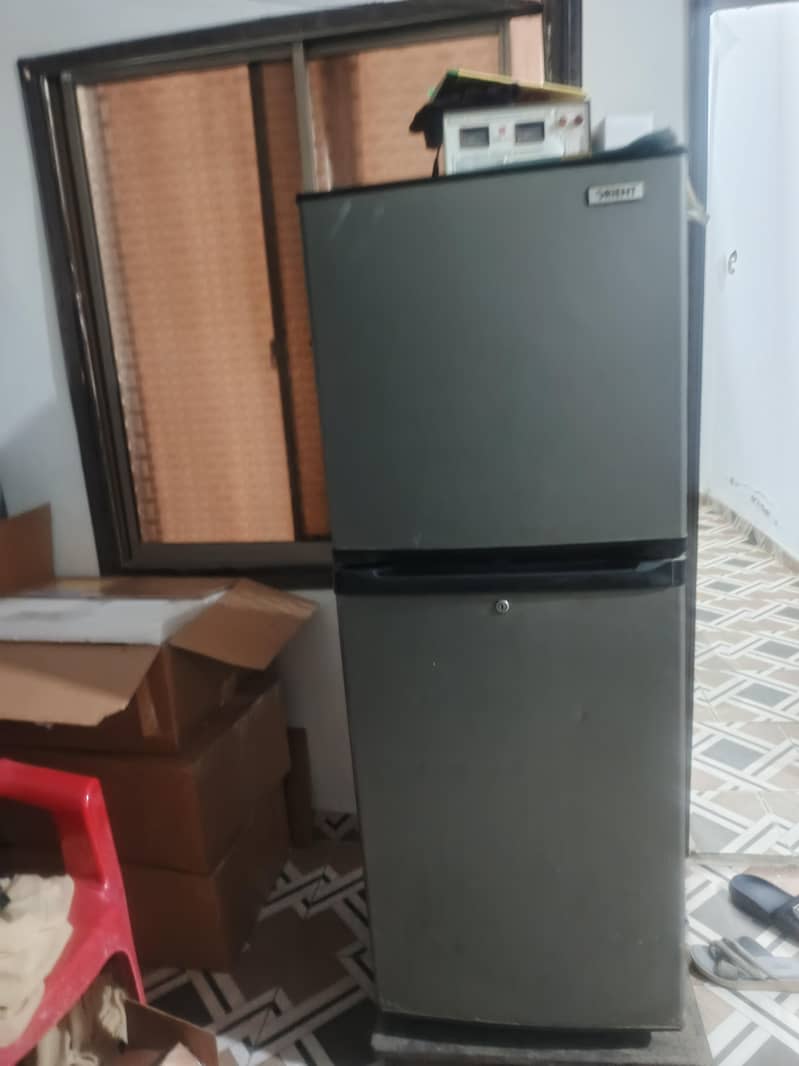Refrigerator 0