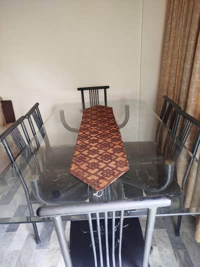 dinning table with six chairs