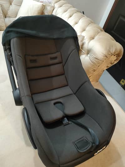 new carrycot never used one's