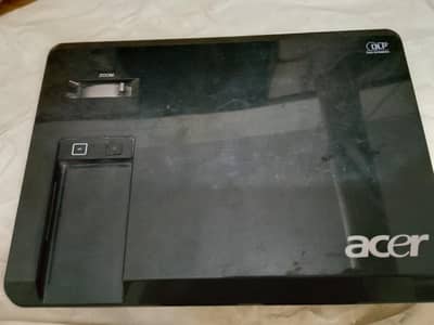 Acer DSV0817 projector