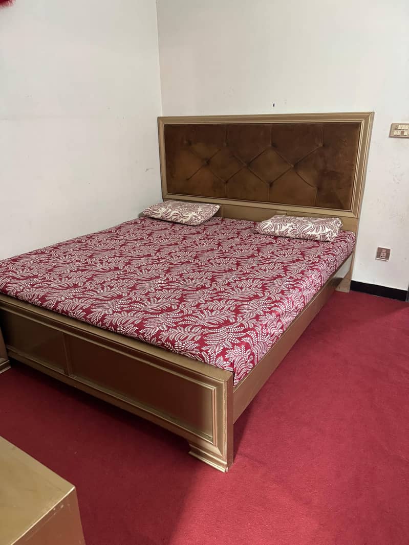 Bed set (without mattress) 0