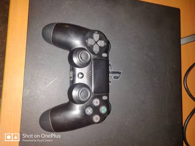 playstation 4 pro / storage 1tb / jailbreak 9.00 / model No. CUH 7016B