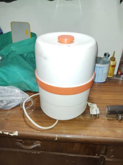 Bottle steam cleaner