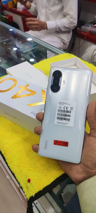 Redmi k40 12 256 GB my WhatsApp number 0326.7545=267