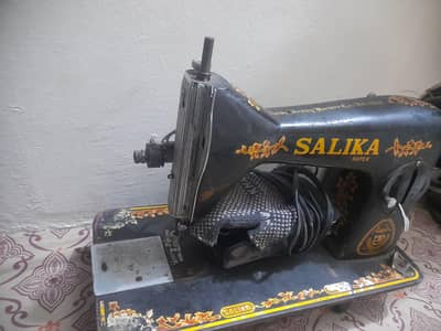 Good condition sirf belt tot gae h