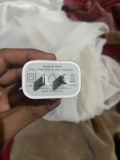 one month used like new 20watt ios fast charger with complete box