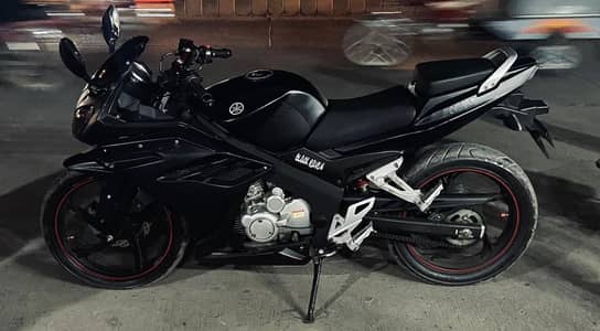 Yamha 200 cc 2025 super bike 10/9 condition