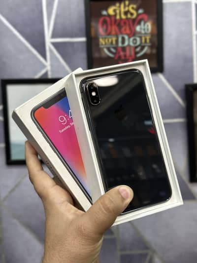 iphone X 64GB Pta Approved complete box