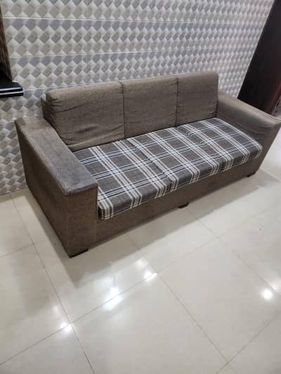 3 seater and 2 seater sofas in good condition