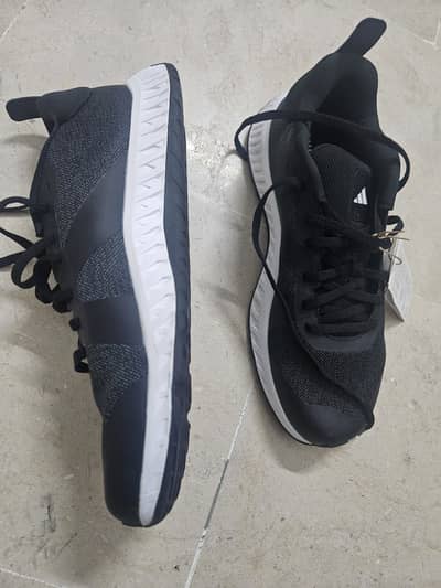 Adidas everyset trainer