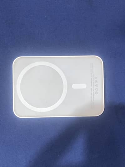 Magsafe wireless powerbank