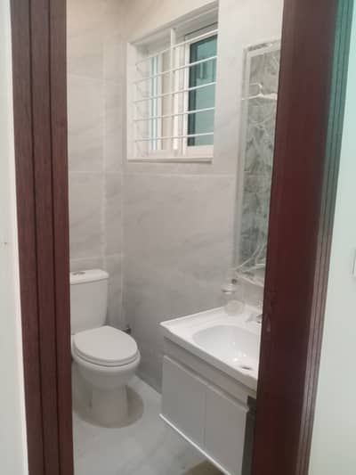 8 Marla Upper Portion Available for rent in g11