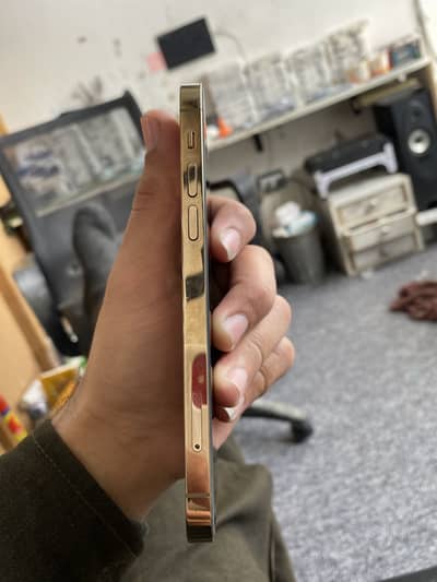 iPhone 12 Pro 128 GB battery health 98 10/9 contidion