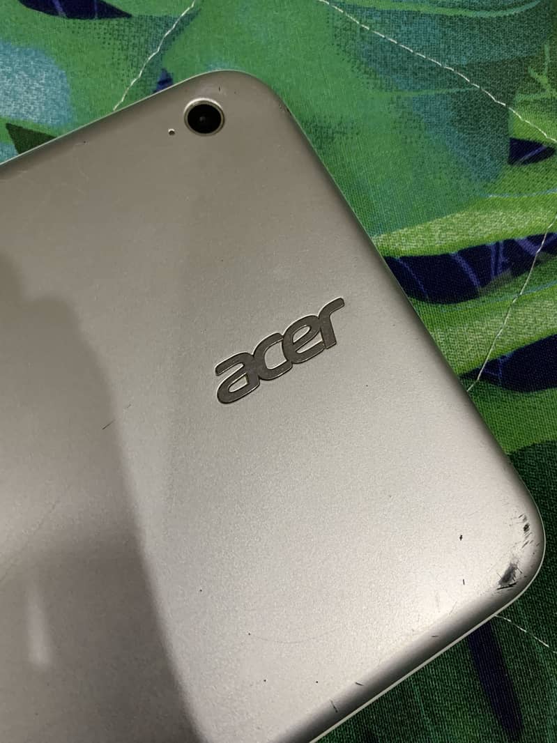 Acer Window Tablet 1