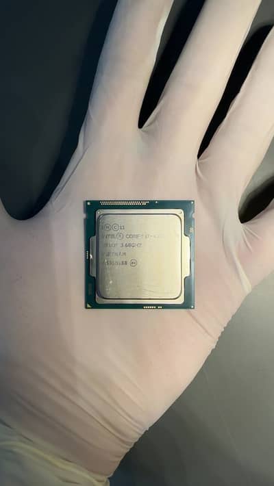 Intel CORE i7-4790 / 4 cores - 8 threads / 3.60 GHZ