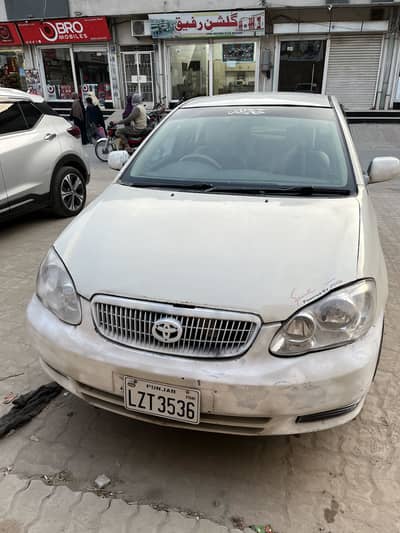 Corolla xli 2005 model white colour