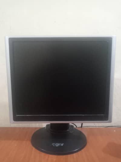 GNR monitor in good condition no scratches are