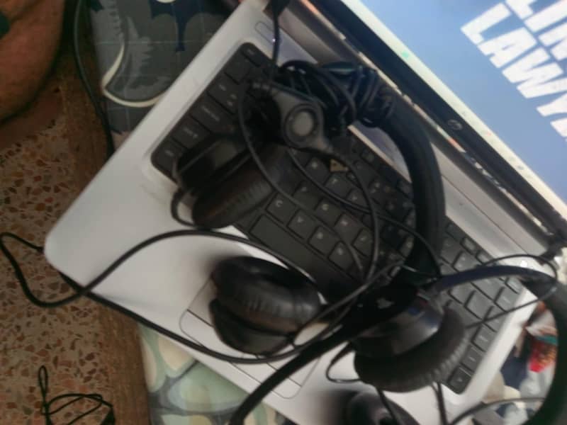 logiTech headphone 5