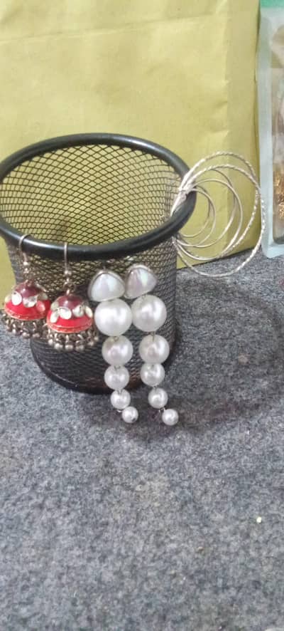 special deal 3 earrings