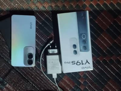 vivo Y19s PRO 10/10 condition, change bhe ho Jai ga , original box