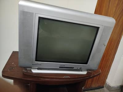 Singer TV in good condition