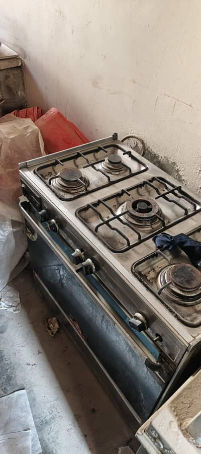 Super Gas Cooking Range (Excellent Condition)